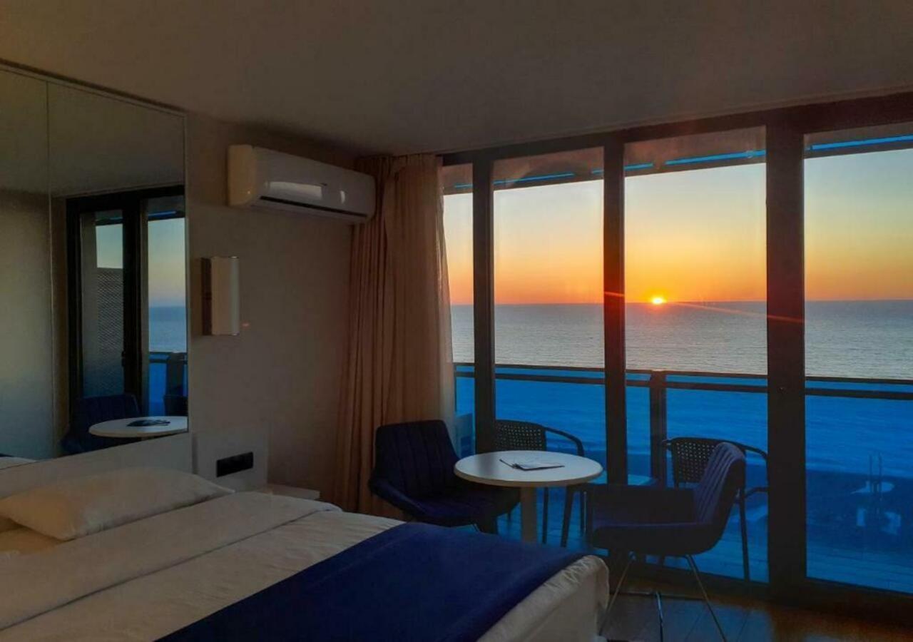 Aparthotel Orbi City Sea View Μπατούμι Εξωτερικό φωτογραφία
